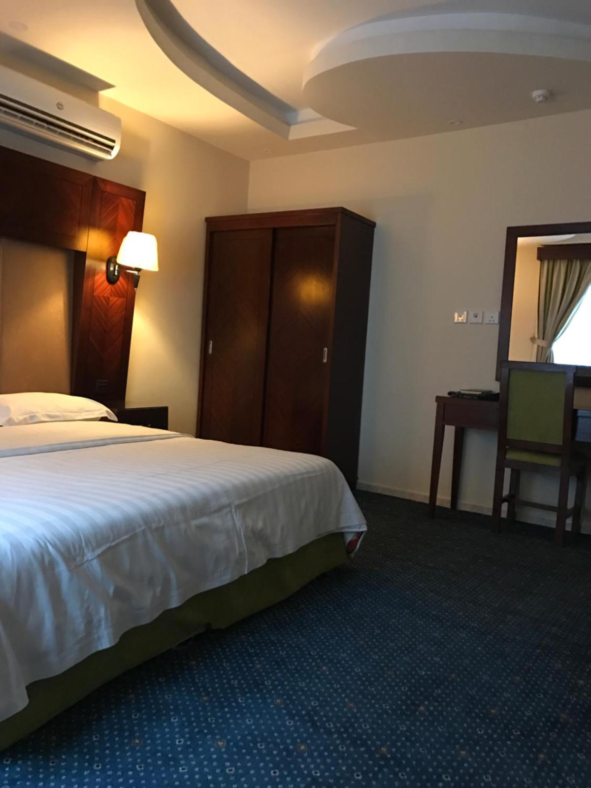 Ayoon Almmlaka Hotel Suites Main image 2